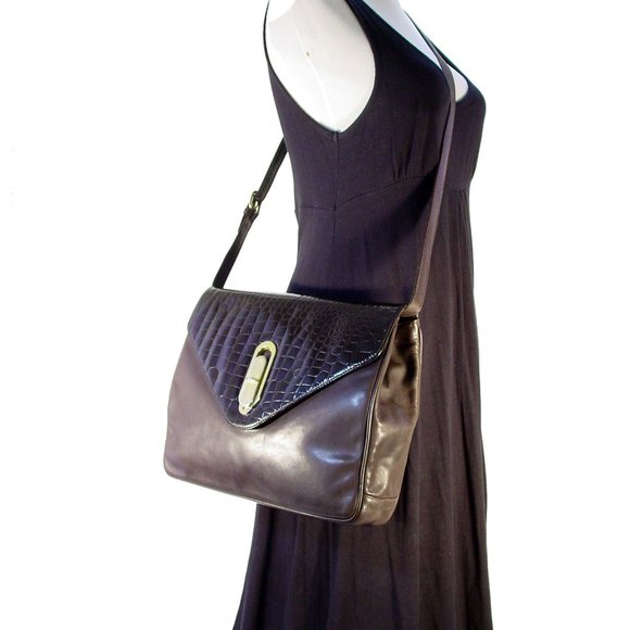 FENDI Vintage Envelope Document Messenger Bag - Picture 9 of 13